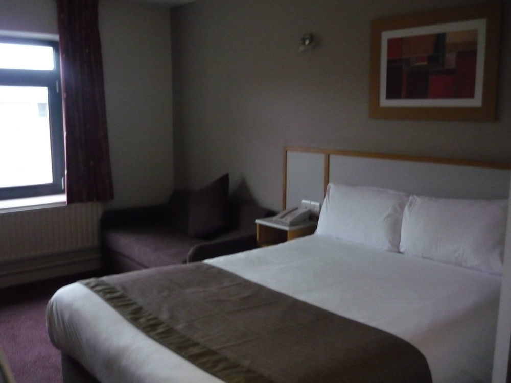 Limerick City Hotel Екстер'єр фото